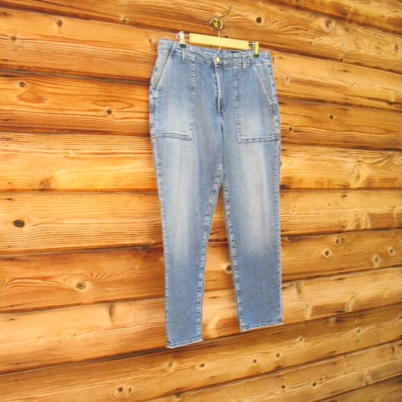 AG Adriano Goldschmied Caden Fatigue Tailored High Waist Cropped Jeans - Picture 3 of 10